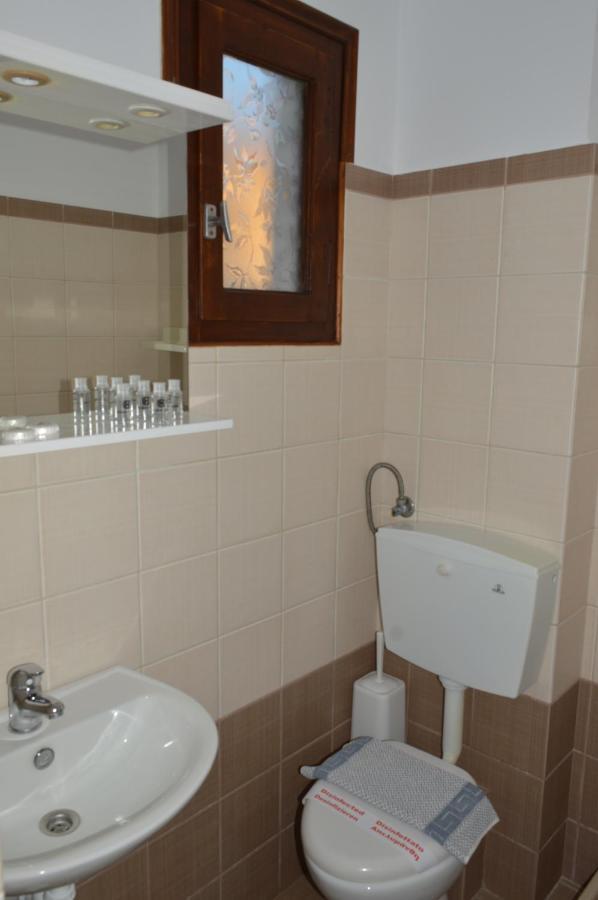 Pansion Katerina Hotel Szkiáthosz Kültér fotó